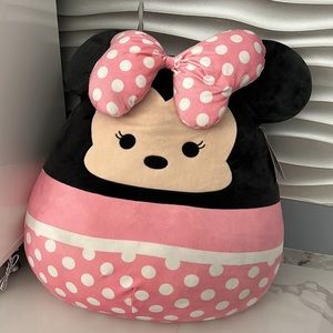 Minnie Mouse 20” Squishmallow NWT